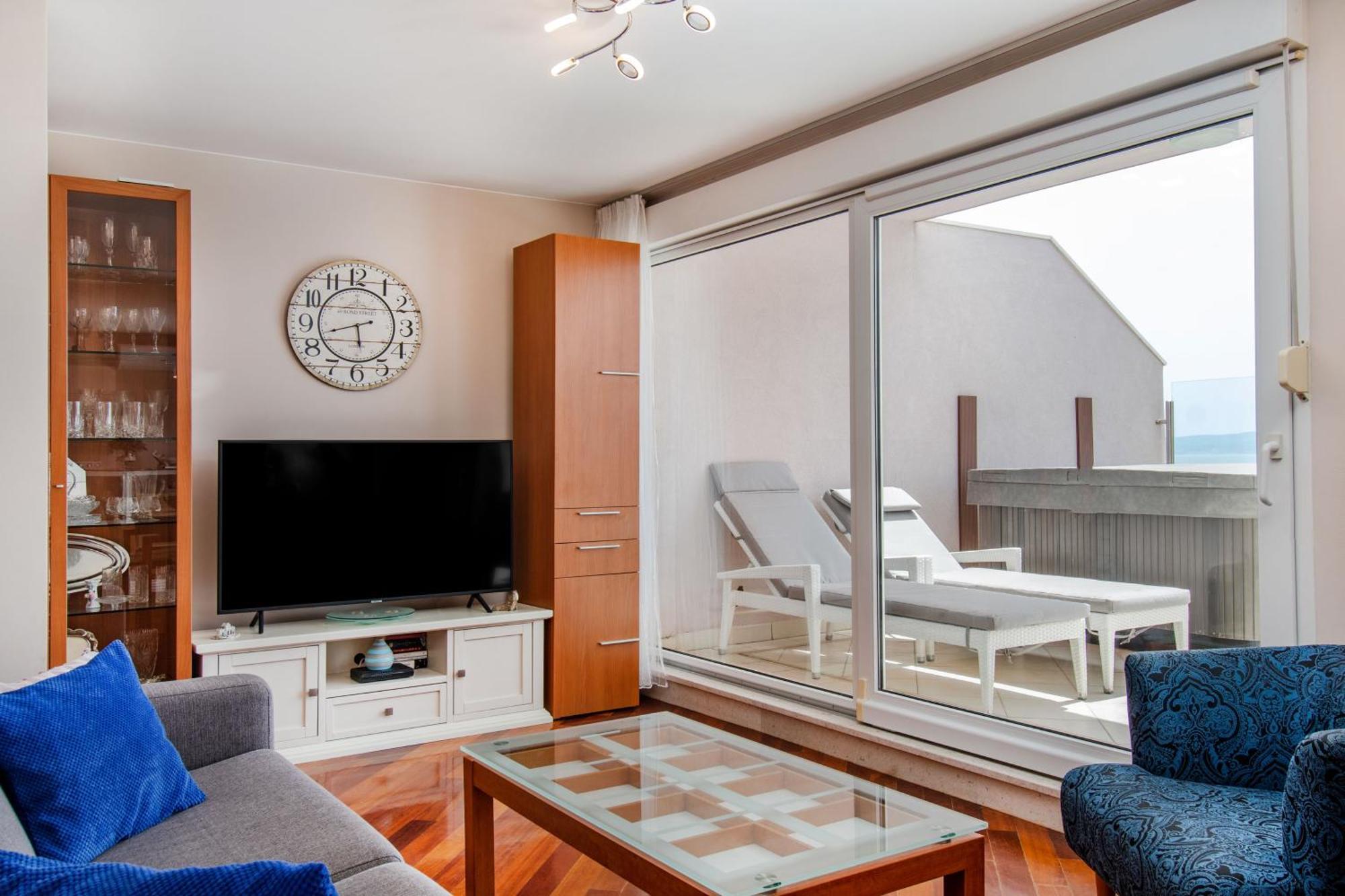 Apartmán Penthouse With Terrace And Hot Tub - Ivan Split