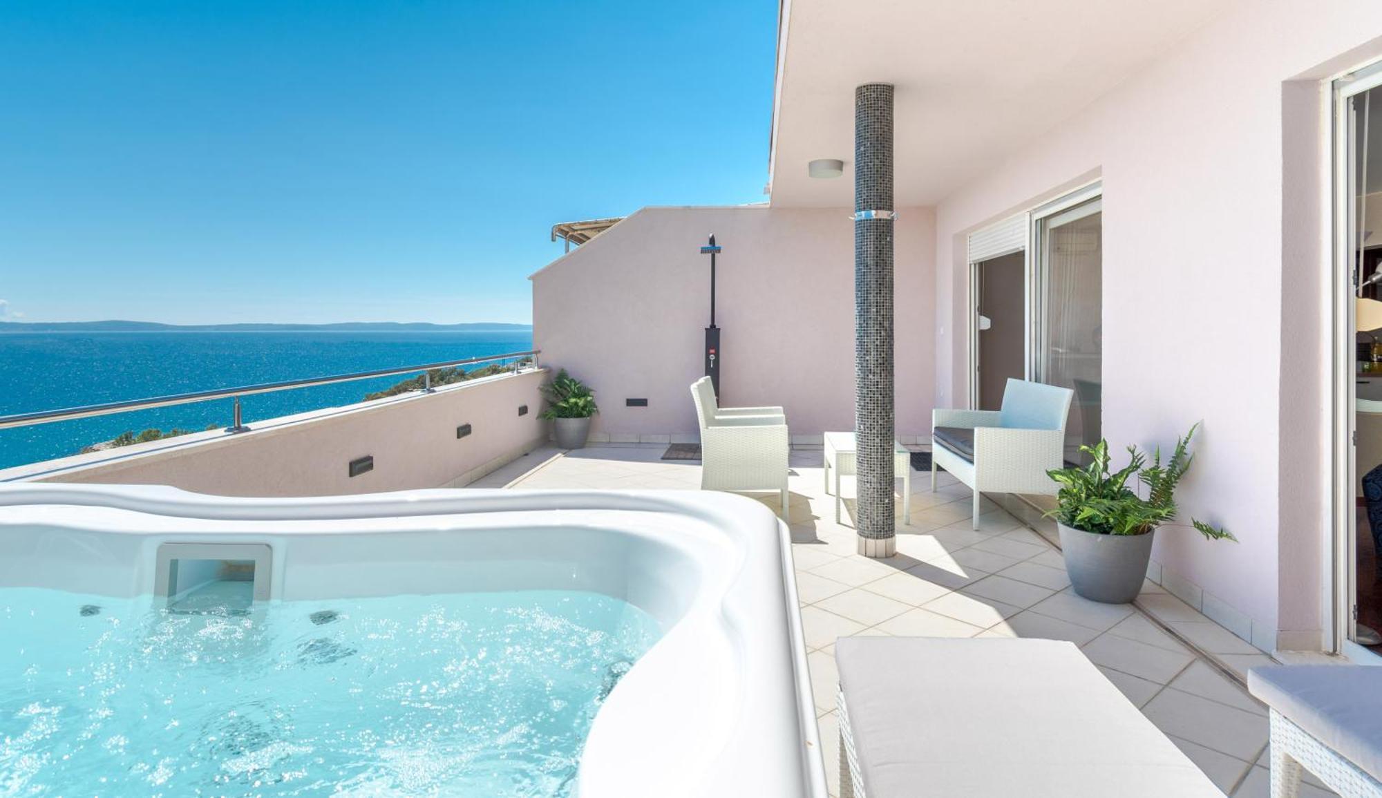 Apartmán Penthouse With Terrace And Hot Tub - Ivan Split